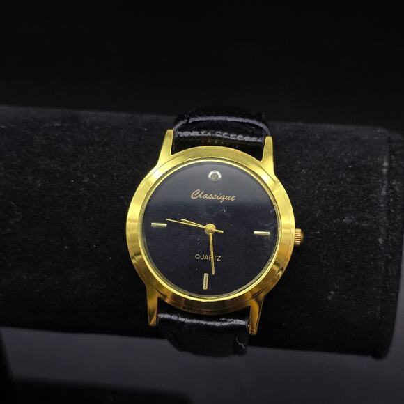 Classique Black Quartz Watch New In Box WORKS Working - Picture 10 of 13